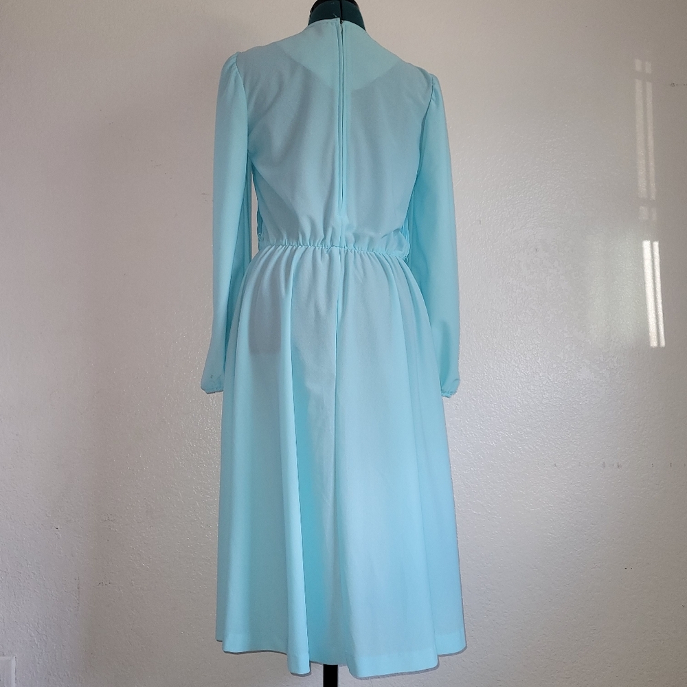 Vintage  1960s JENNIFER GEE Light Blue Pleated Textured Lines  Midi Dress  Sz 14 - Picture 6 of 13